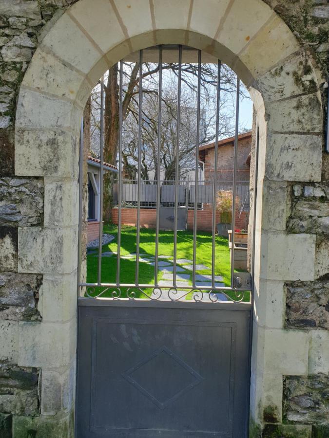 L'Inattendu Bed & Breakfast Saint-Sebastien-sur-Loire Exterior photo